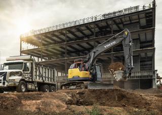Excavatrice sur chenilles Volvo ECR355EL