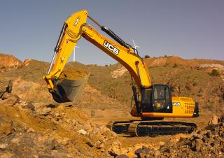 Excavatrice sur chenilles JCB JS330 LC
