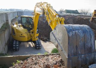 Excavatrice sur chenilles Komatsu PC88MR-10