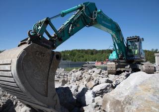 Excavatrice sur chenilles Kobelco SK 300 NLC 10E