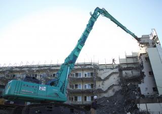 Excavatrice sur chenilles Kobelco SK 550 D LC 10