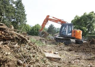Excavatrice sur chenilles Hitachi ZX 135 US-3