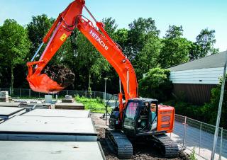 Excavatrice sur chenilles Hitachi ZX225USRLC-6