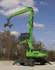 Excavatrice sur pneus Sennebogen 830 M