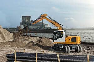 Excavatrice sur pneus Liebherr A 914 Litronic