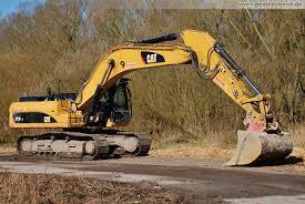 Excavatrice sur chenilles Caterpillar 330D LN