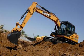 Excavatrice sur chenilles Case CX 130 C Blade