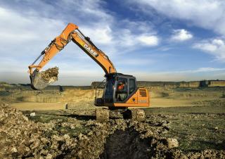 Excavatrice sur chenilles Case CX130D