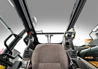 Excavatrice sur chenilles Case CX80C MSR