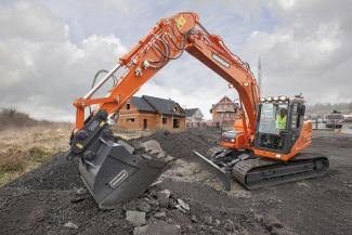 Excavatrice sur chenilles Doosan DX140LC-3