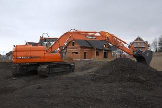 Excavatrice sur chenilles Doosan DX140LC-3