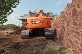 Excavatrice sur chenilles Doosan DX140LCR-3