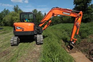 Excavatrice sur chenilles Doosan DX 85 R 3