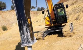 Excavatrice sur chenilles JCB JS 260 LC