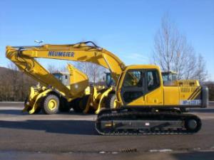 Excavatrice sur chenilles Neumeier NP-e 220 LC