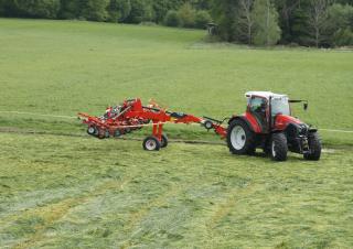 Faneuses rotatives Kuhn GF 13012