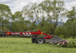 Faneuses rotatives Massey Ferguson TD1028X TRC