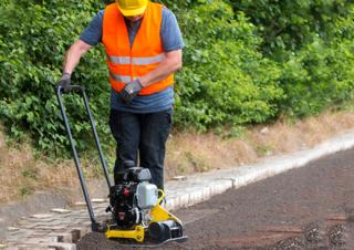 Plaques vibrantes Plaques vibrantes unidirectionnelles Bomag BVP 10/30