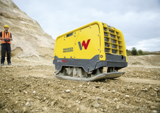 Plaques vibrantes Plaques vibrantes réversibles Wacker Neuson DPU80r Lem 770