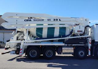 Pompes à béton pour camion CIFA MK32L