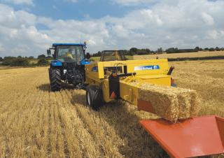 Presses de grandes balles + à haute pression New Holland BC 5060 TW EUR