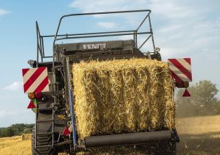 Presses de grandes balles + à haute pression Fendt 990 SP