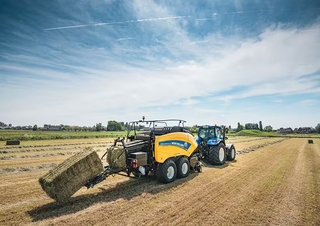 Presses de grandes balles + à haute pression New Holland BB 1270 RC Plus
