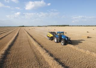 Presses de grandes balles + à haute pression New Holland BB 1290 R