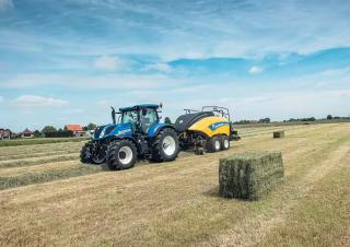 Presses de grandes balles + à haute pression New Holland BB 890 PC Plus