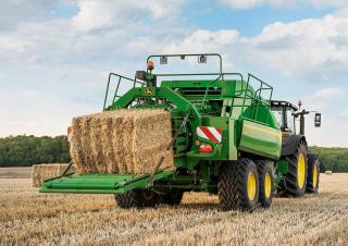 Presses de grandes balles + à haute pression John Deere L633