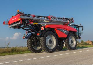 Pulverisateurs Automoteurs Kverneland iXdrive 6240