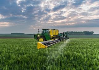 Pulverisateurs Automoteurs John Deere R4050i