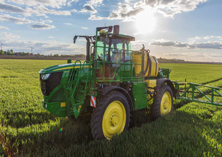 Pulverisateurs Automoteurs John Deere R4140i