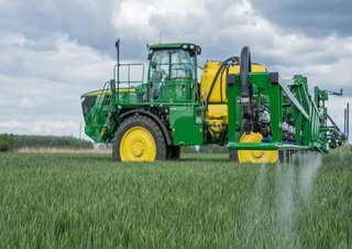 Pulverisateurs Automoteurs John Deere R4140i