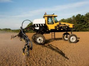 Pulverisateurs Automoteurs Challenger SpraCoupe 4460 M