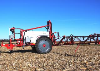Pulverisateurs trainès Unia Plus Rex 2518