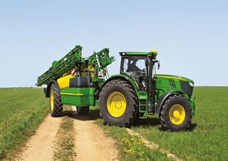 Pulverisateurs trainès John Deere R 944 i