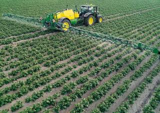 Pulverisateurs trainès John Deere R740i 
