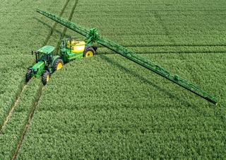 Pulverisateurs trainès John Deere R975i