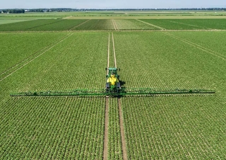 Pulverisateurs trainès John Deere R975i