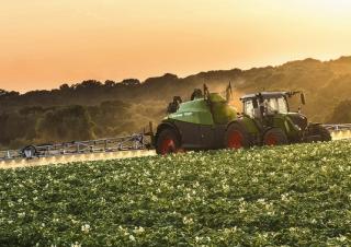 Pulverisateurs trainès Fendt Rogator 366