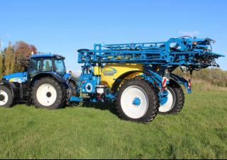 Pulverisateurs trainès Delvano TS 4200