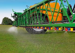 Pulverisateurs trainès Amazone UX 5200 Super (21)
