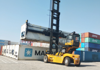 Reach stacker Sany SDCE90K7E2