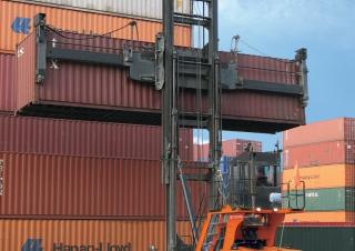 Reach stacker Toyota THD1500-E4