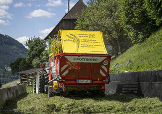 Remorques autochargeuses d'ensilage Pöttinger Boss 3190 Master