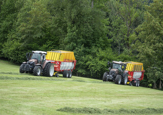 Remorques autochargeuses d'ensilage Pöttinger Boss 3210 Master