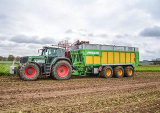 Remorques autochargeuses d'ensilage Joskin DRAKKAR 8600/37T180