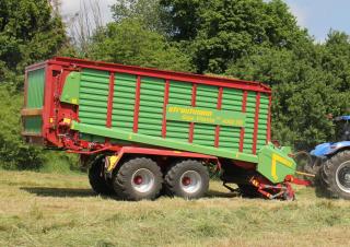Remorques autochargeuses d'ensilage Strautmann Giga-Vitesse CFS 4002 DO