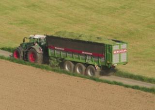 Remorques autochargeuses d'ensilage L. Bergmann Shuttle 510 K